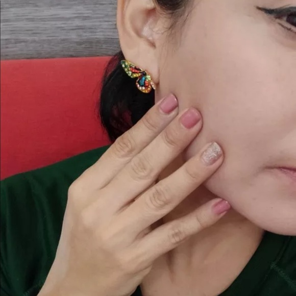 Earrings - Picture 3 of 5